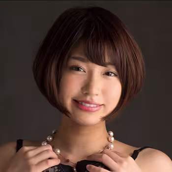 Porn actress Mahiro Tadai