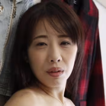 Porn actress Mako Saeki