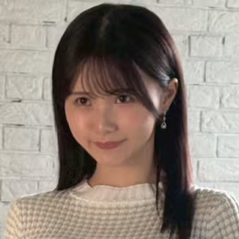 Porn actress Momoka Izumi
