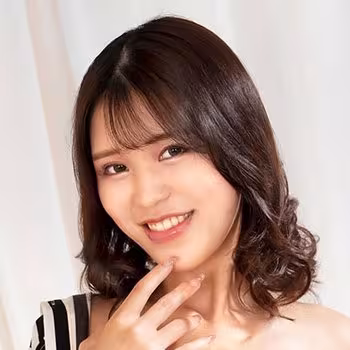 Porn actress Momoka Sakurada