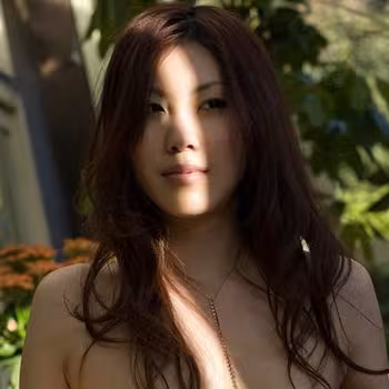 Porn actress Shinohara Ryou