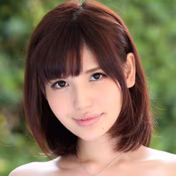 Porn actress Yua Ariga