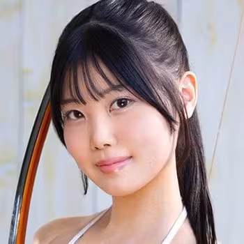 Porn actress Yui Asakaze