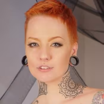 Porn actress Justine Marie