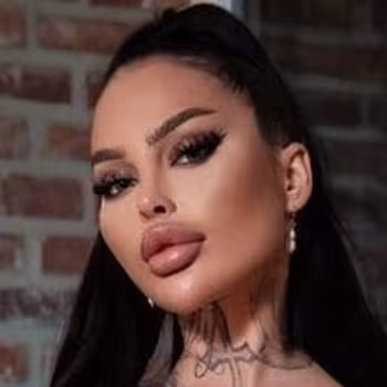 Porn actress Lola Bonita