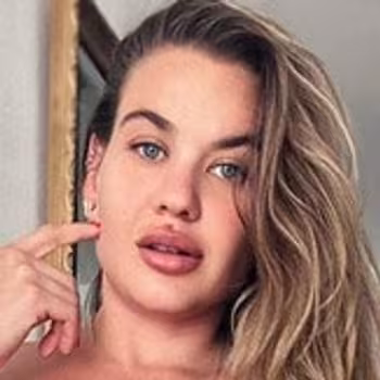 Porn actress Mar Bella