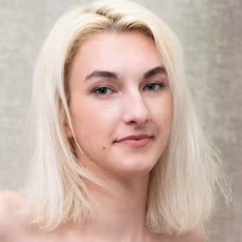 Porn actress Mia Cheers
