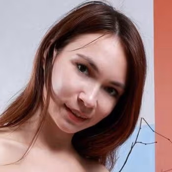 Porn actress Nicole Heavens