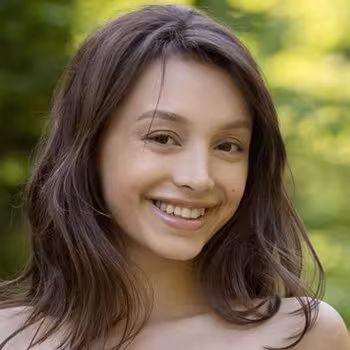 Porn actress Olivia Linz