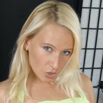 Porn actress Gina Blonde