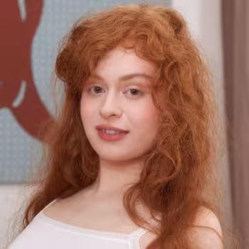 Porn actress Reina Flore
