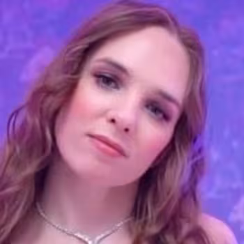 Porn actress Marry Doll