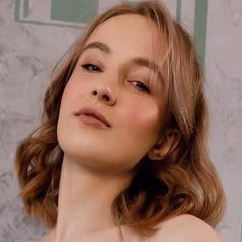 Porn actress Polly Yangs