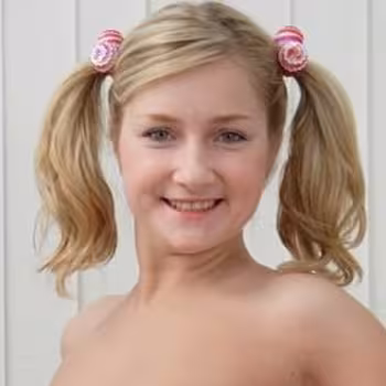 Porn actress Xandy