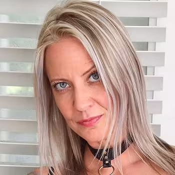 Porn actress Switch Kitten