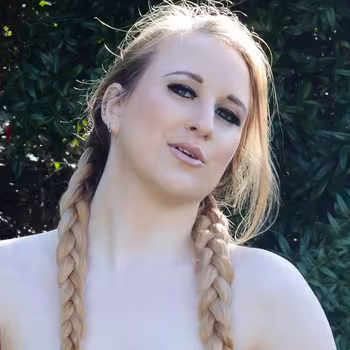 Porn actress Anna Darling