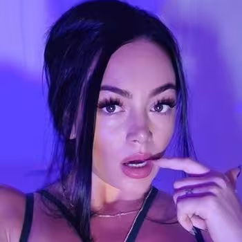 Porn actress Klara Devine