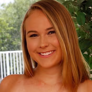 Porn actress Alyssa Cole
