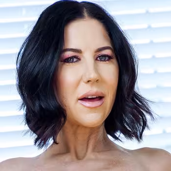 Porn actress Brooke Barclays