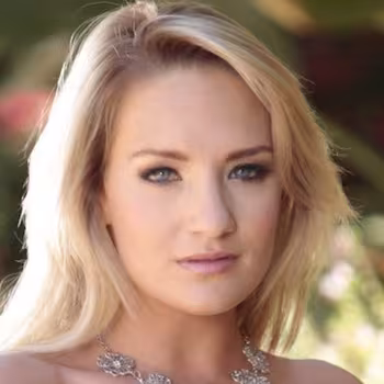 Porn actress Cali Carter