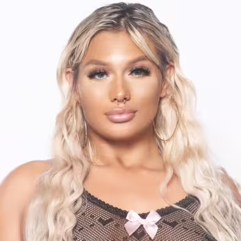 Porn actress Chanel Luxx
