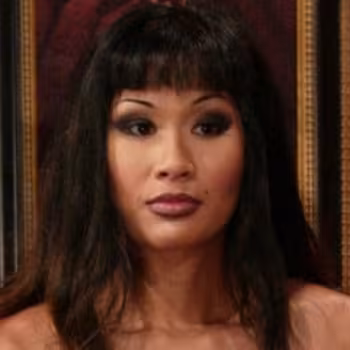 Porn actress Dragon Lily