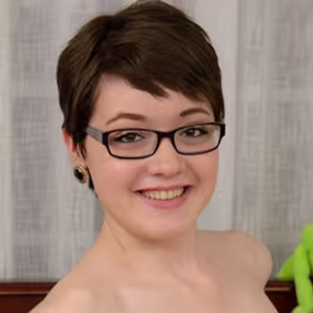 Porn actress Emma Snow