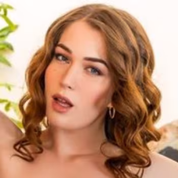 Porn actress Evelyn Claire