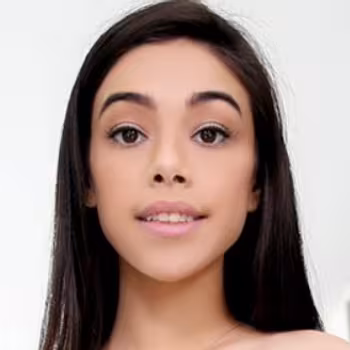 Porn actress Harmony Wonder
