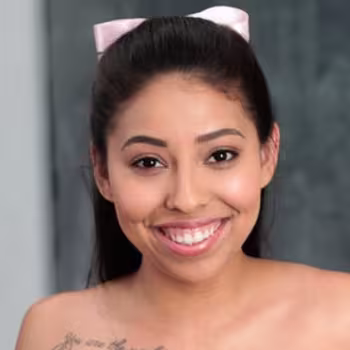 Porn actress Jasmine Summers