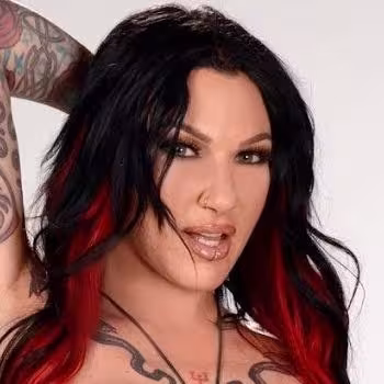 Porn actress Jenevieve Hexxx