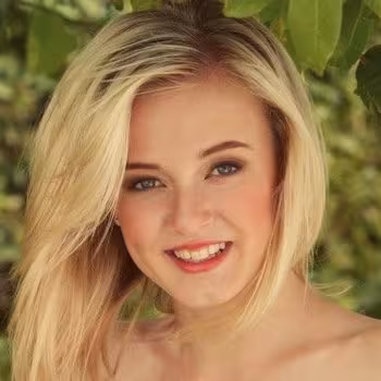 Porn actress Kenze Thomas
