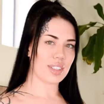 Porn actress Lacey Jayne