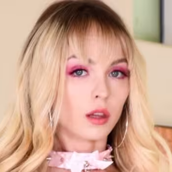 Porn actress Lilly Bell