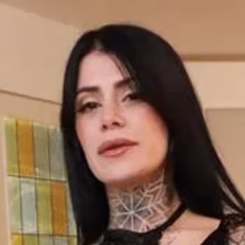 Porn actress Lilly Flower