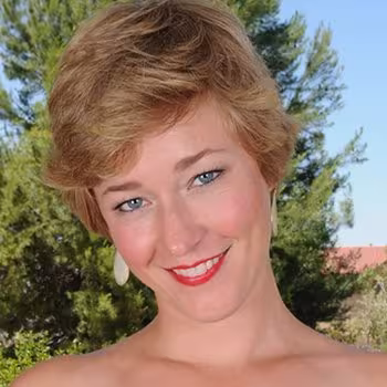 Porn actress Liz Sophia