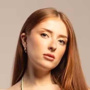 Porn actress Lola Grant