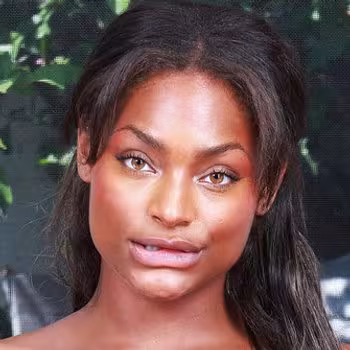 Porn actress Rhae Woods