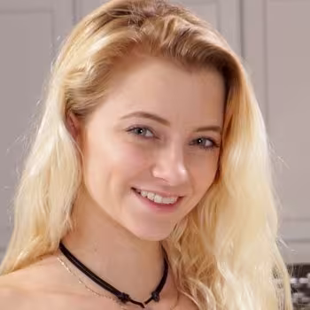 Porn actress Riley Star