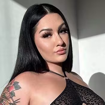 Porn actress Roxanne Roselle