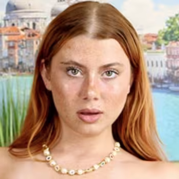 Porn actress Stella Luxx