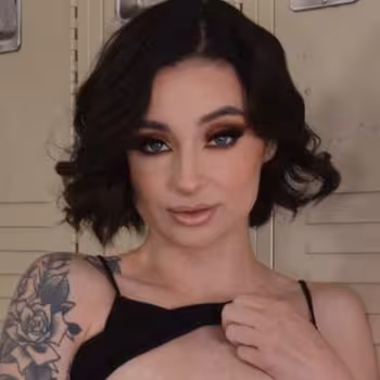 Porn actress Stevie Moon