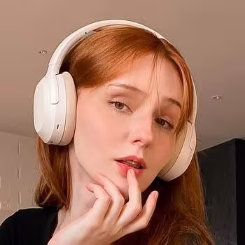Porn actress Vita Aluna