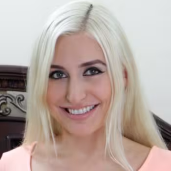 Porn actress Xandra Sixx