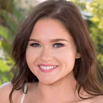 Porn actress Zoe Bloom